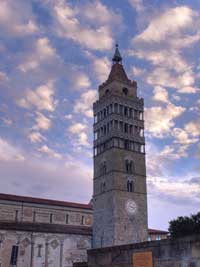 Torre campanara del Duomo di Pistoia