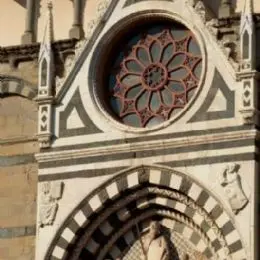 Frise de l'église de San Paolo à Pistoia